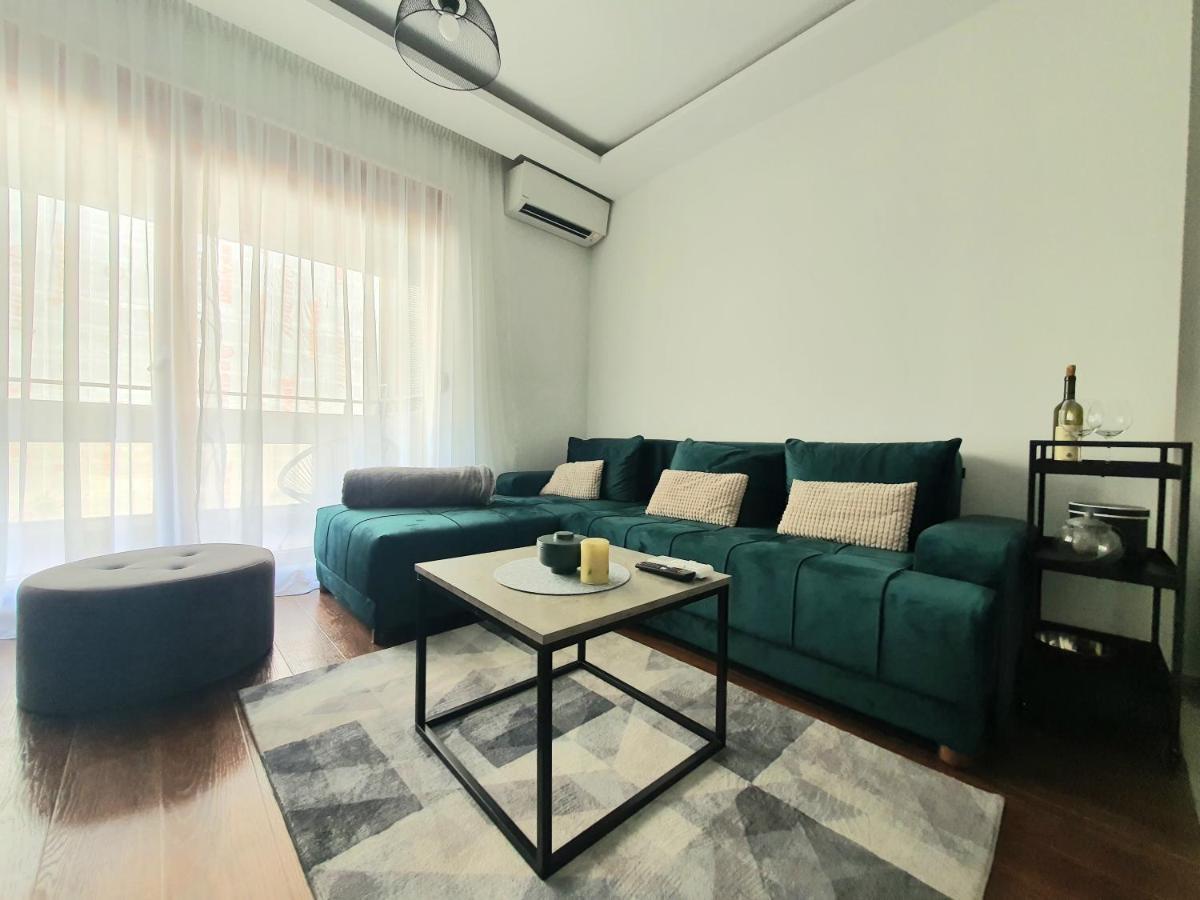Apartman Ana Lux Podgorica Ngoại thất bức ảnh